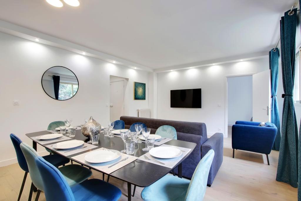 Trocadero/ Eiffel Tower - 3 Bedrooms- All New! ปารีส ภายนอก รูปภาพ