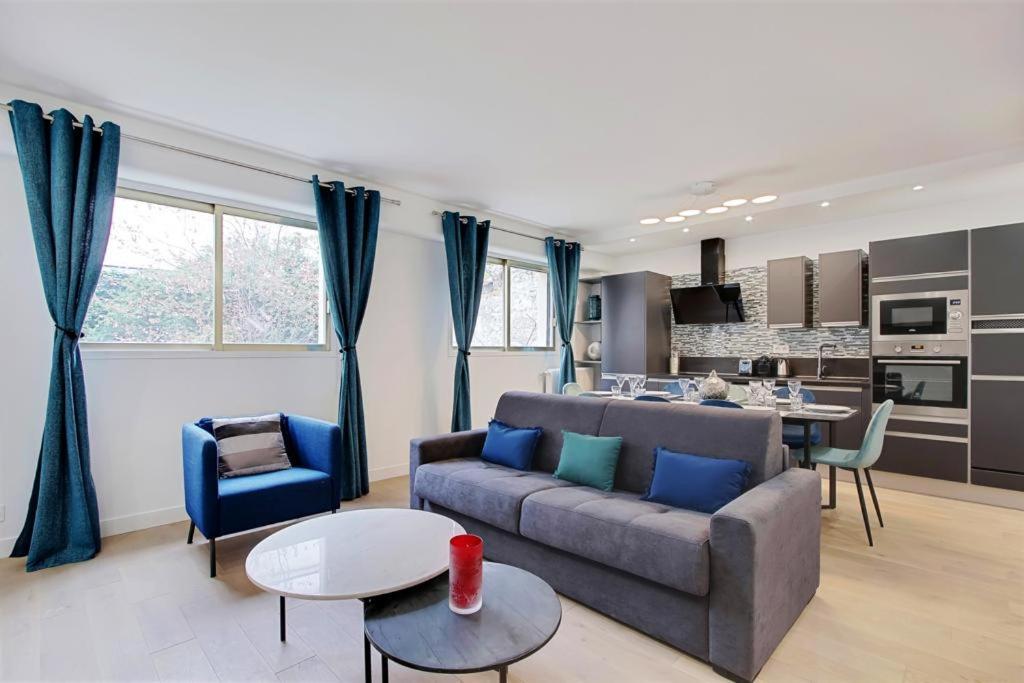 Trocadero/ Eiffel Tower - 3 Bedrooms- All New! ปารีส ภายนอก รูปภาพ
